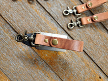Load image into Gallery viewer, Leather Belt Clip